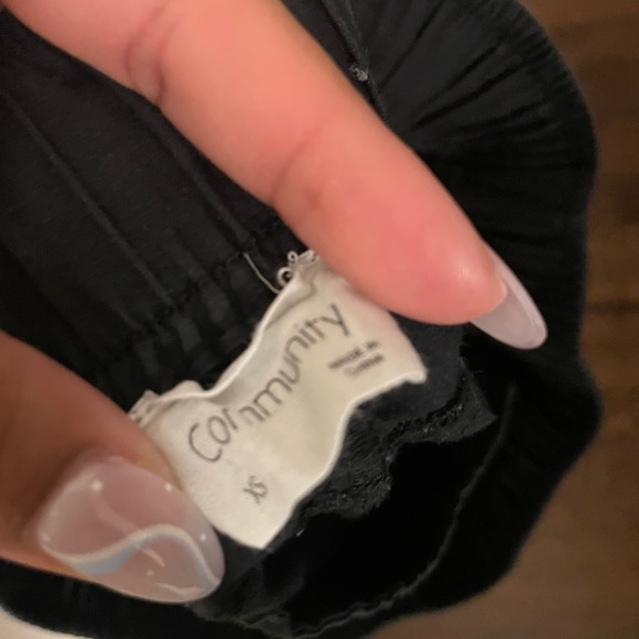 Aritzia x Community shorts - Picture 3 of 3